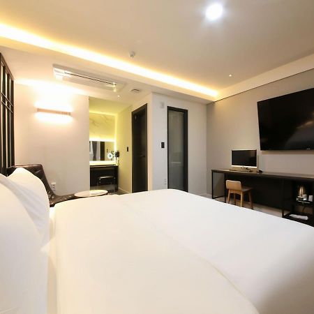 West In Hotel Yeosu Exteriör bild