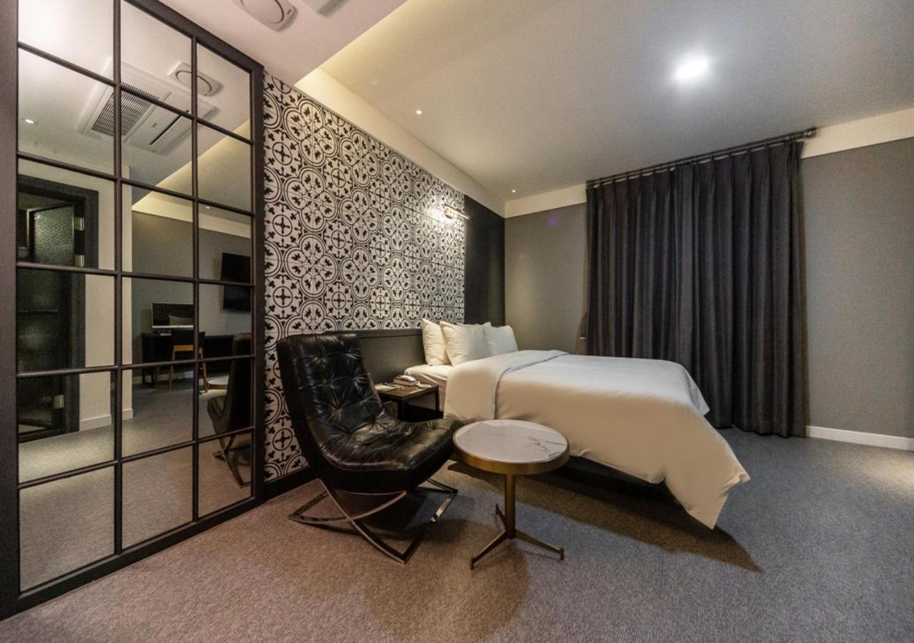 West In Hotel Yeosu Exteriör bild