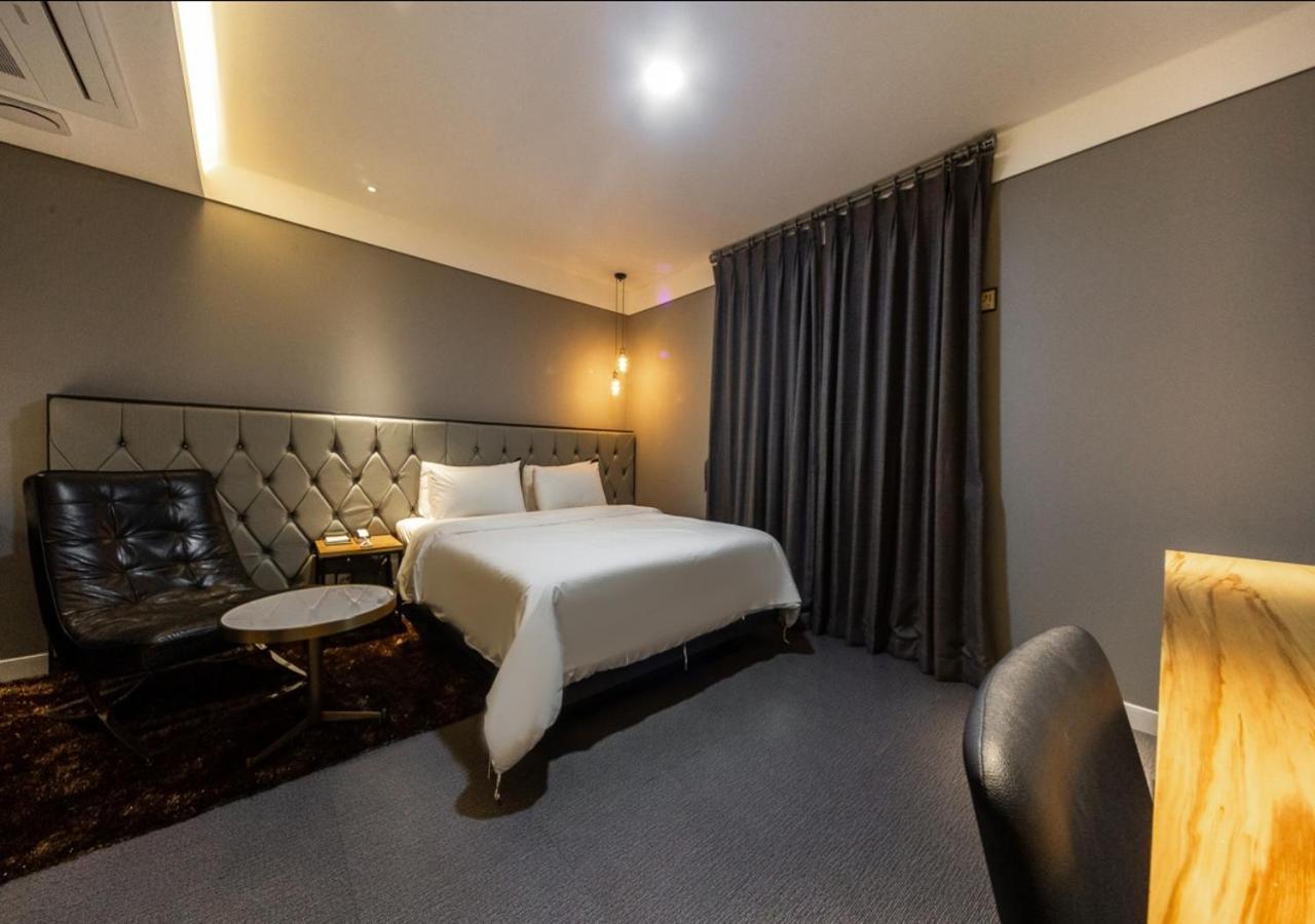 West In Hotel Yeosu Exteriör bild