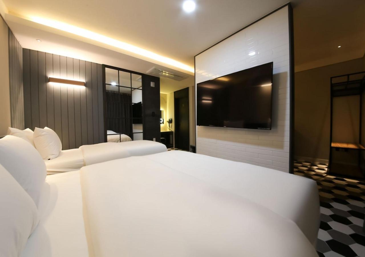 West In Hotel Yeosu Exteriör bild