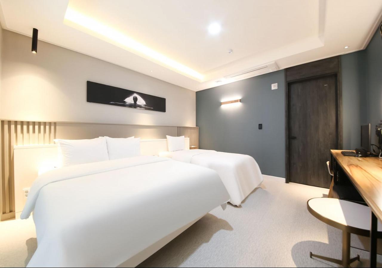 West In Hotel Yeosu Exteriör bild