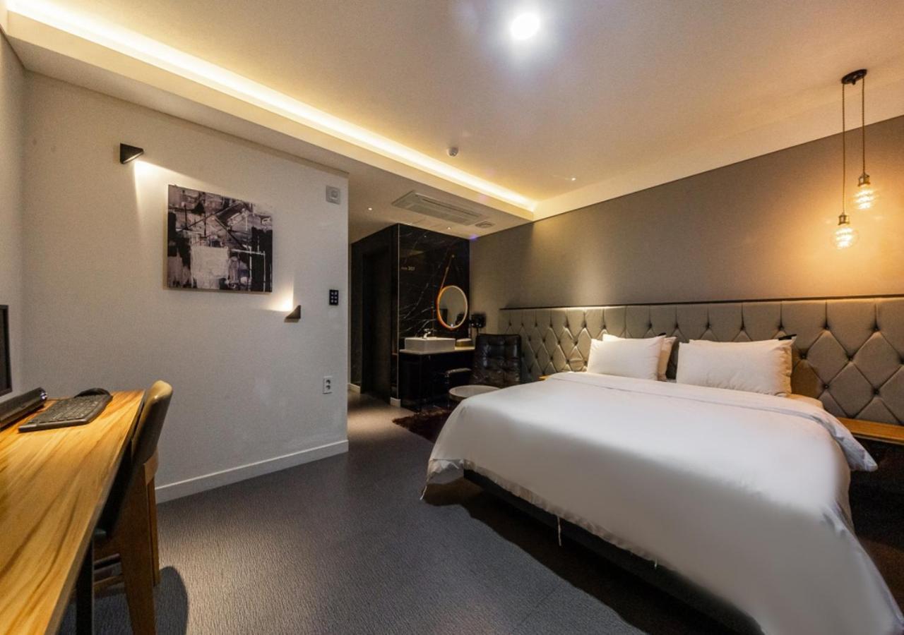 West In Hotel Yeosu Exteriör bild
