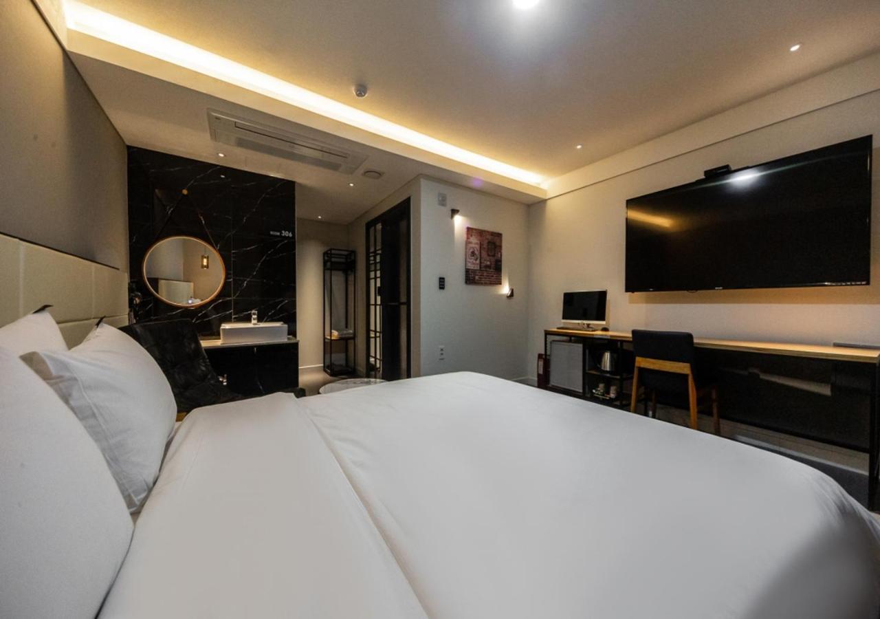 West In Hotel Yeosu Exteriör bild