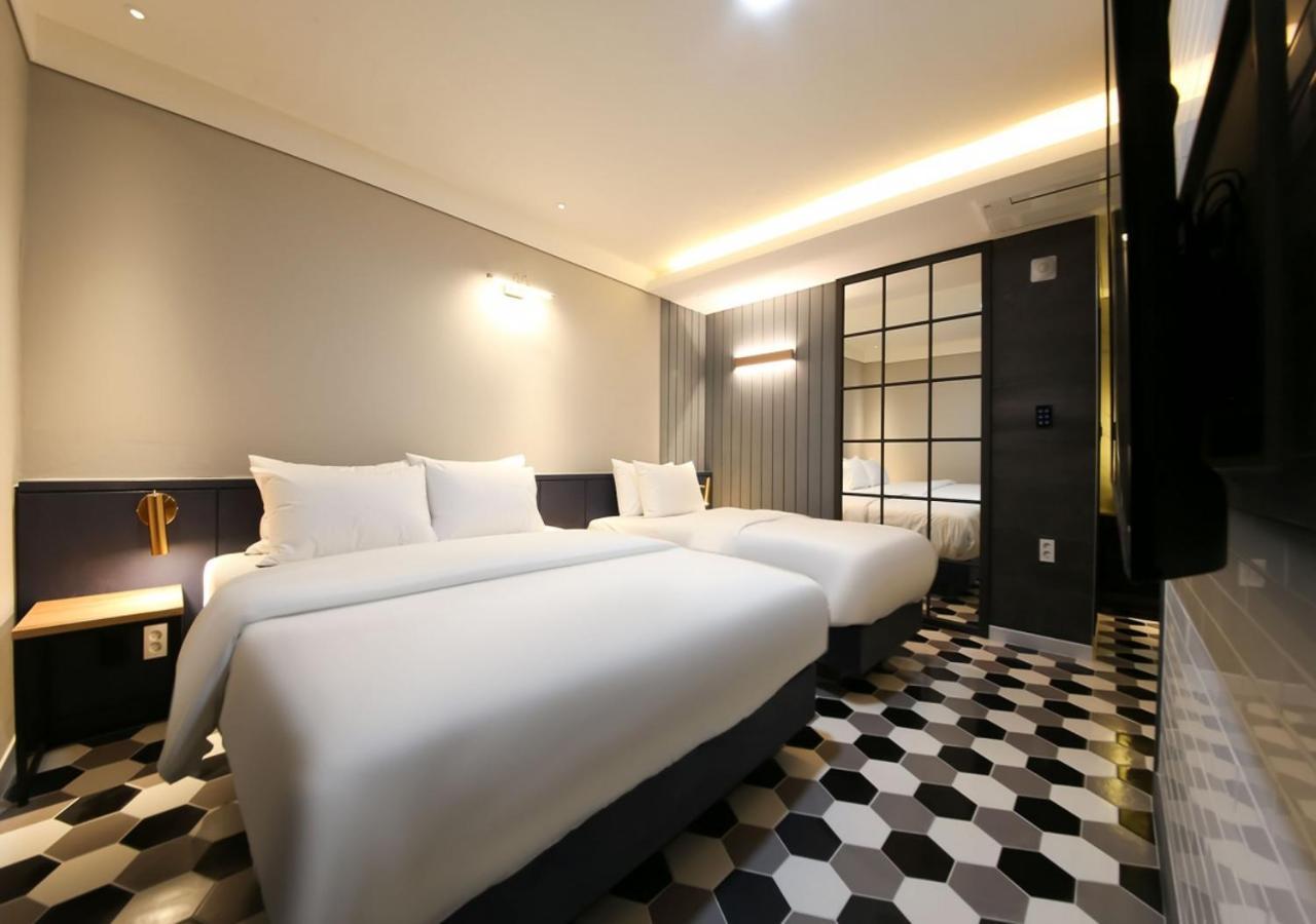 West In Hotel Yeosu Exteriör bild
