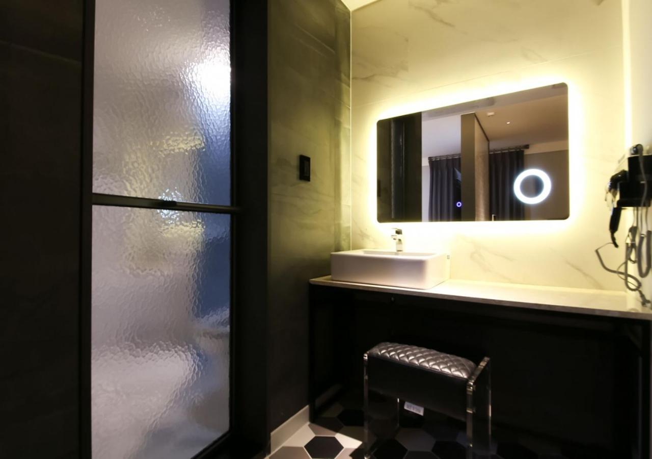 West In Hotel Yeosu Exteriör bild