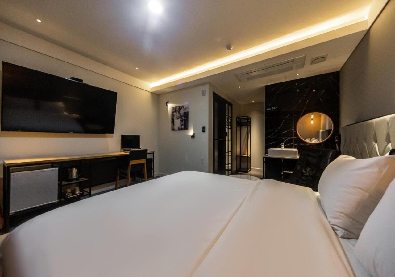 West In Hotel Yeosu Exteriör bild