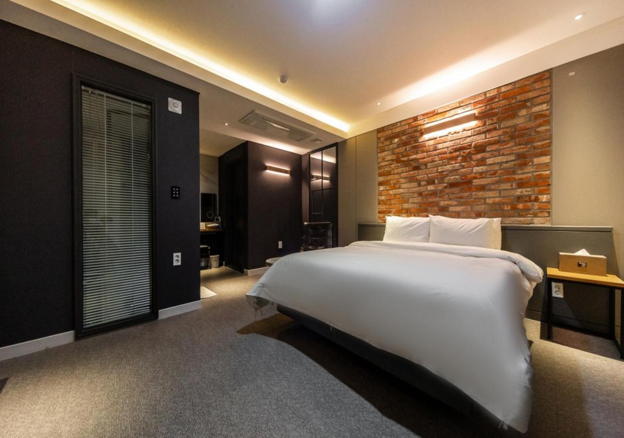 West In Hotel Yeosu Exteriör bild